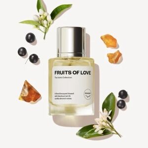Dossier Fruits of Love Perfume